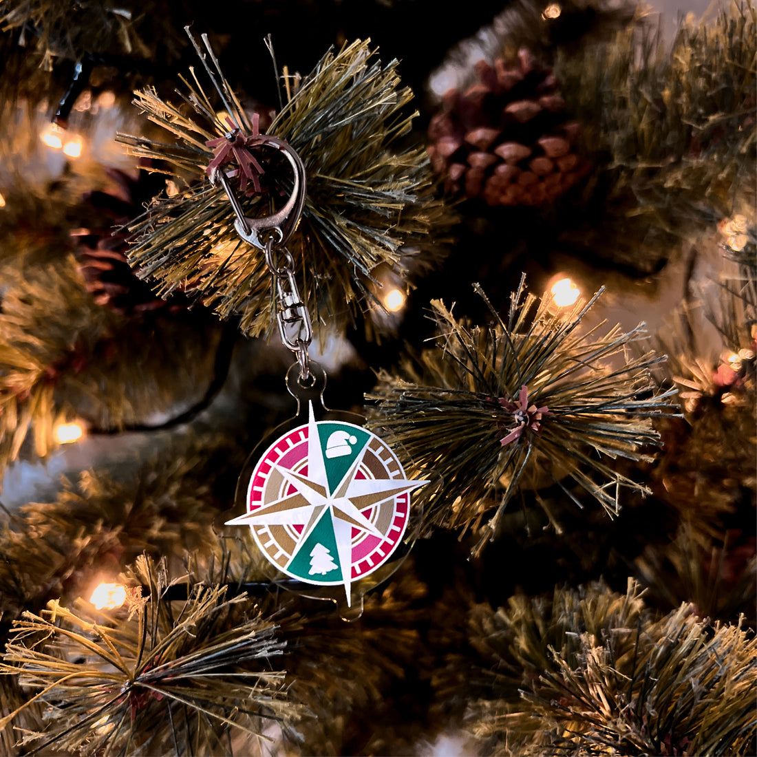 【リミテッド】ロゴアクリルキーホルダー 2025 クリスマス ver.