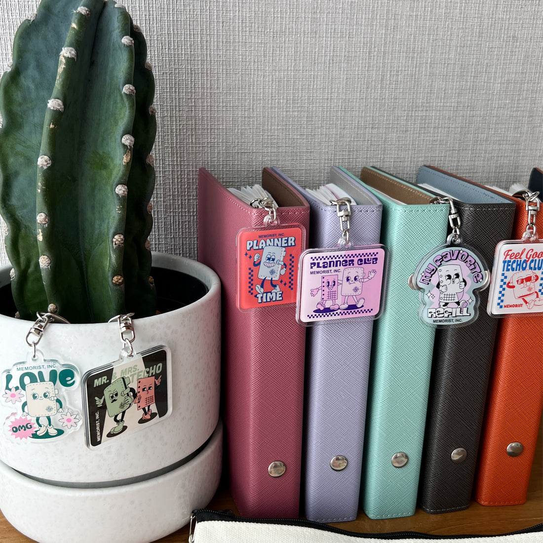 8th Anniversary Acrylic Key Holder (Secret)