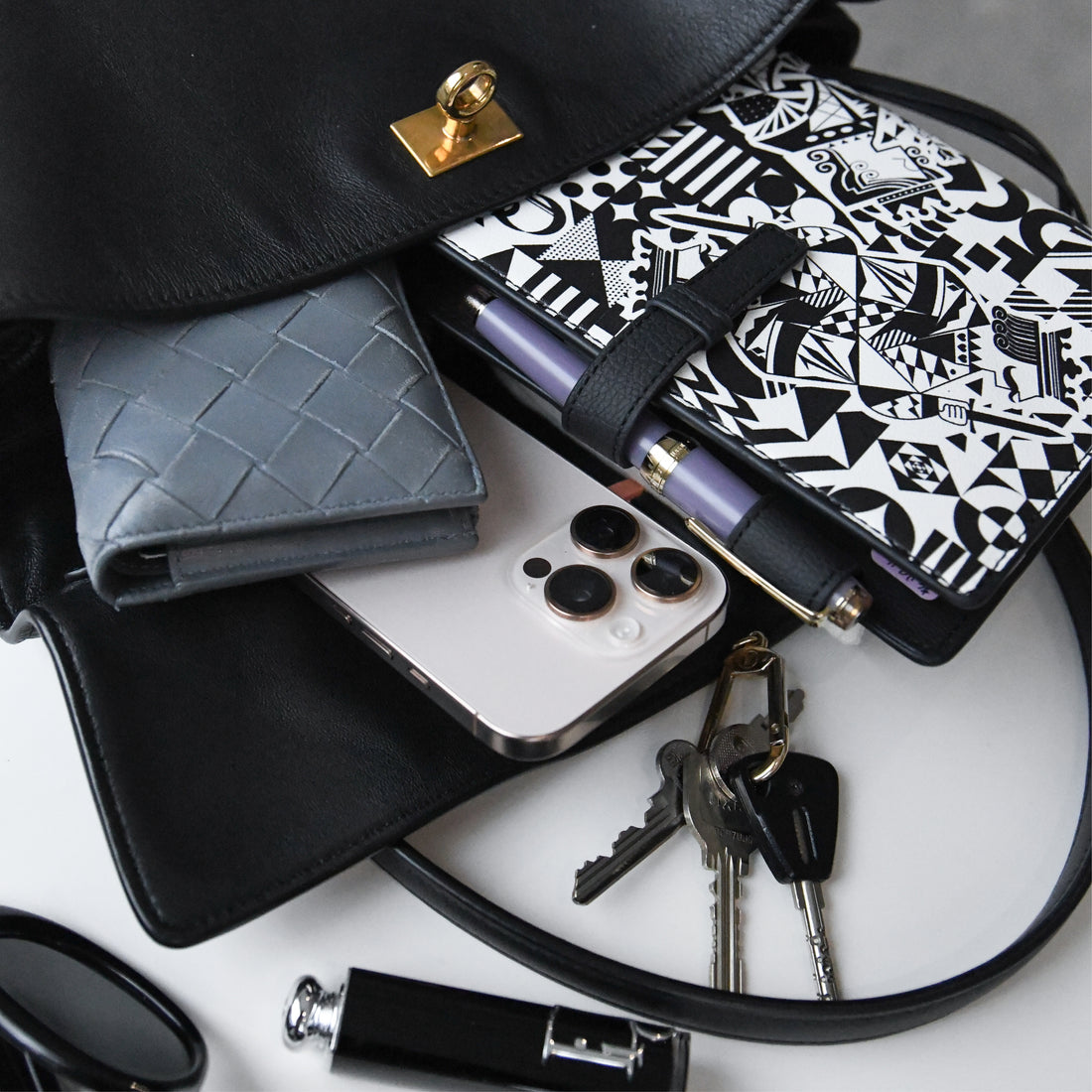 バイブルサイズ NEO手帳 【モノ・クローム】